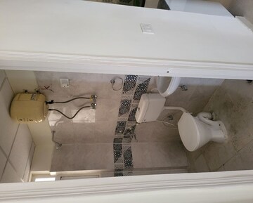 Bathroom in 2 BHK Apartment at Signature Global Prime, Sector 63a – for Rent