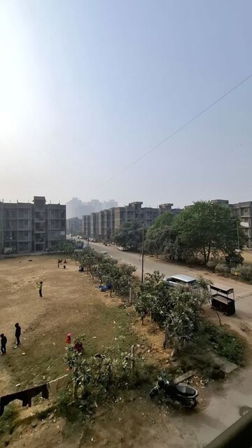 Plot Area in 1.5 BHK Apartment at Sector 10 Greater Noida – for Sale