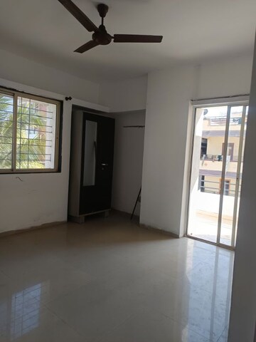 Room in 2 BHK Apartment at Kalpana Homes, Wanowrie – for Rent