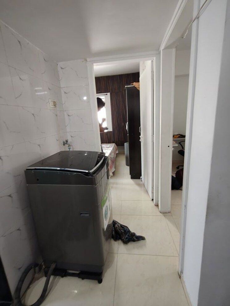 Kitchen, swaraaj-paradise 3 Bedroom 1100 Sq.Ft. Apartment In Pimple Saudagar Pune 9744821