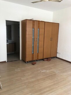 3 BHK + Store Room Apartment For Rent in DLF Central Square
