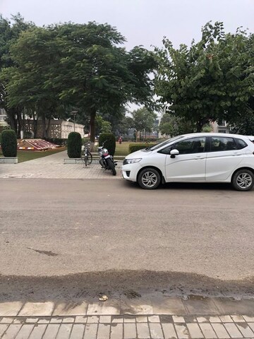 Parking in 3 BHK Apartment at DLF Central Square, New Chandigarh – for Rent