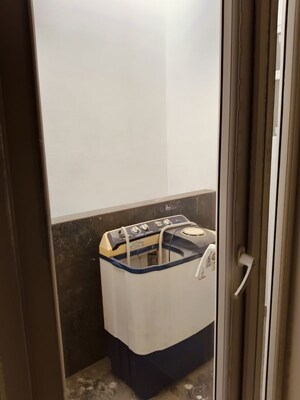  3 BHK Builder Floor at Pir Machalla – for Rent