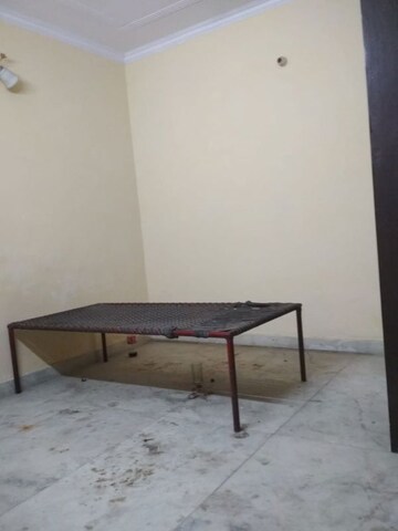 Room in 1 BHK Builder Floor at Neb Sarai – for Rent