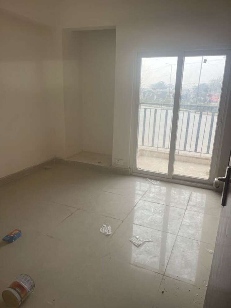 Room, amrapali-centurian-park 3 Bedroom 1145 Sq.Ft. Apartment In Amrapali Dream Valley Greater Noida 9745001