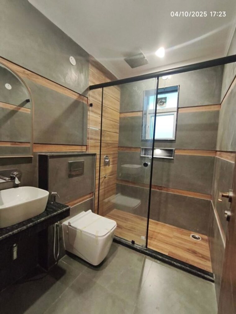 Attached Bathroom, sector 9 3 Bedroom 278 Sq.Yd. Builder Floor In Sector 9 Gurgaon 9744984