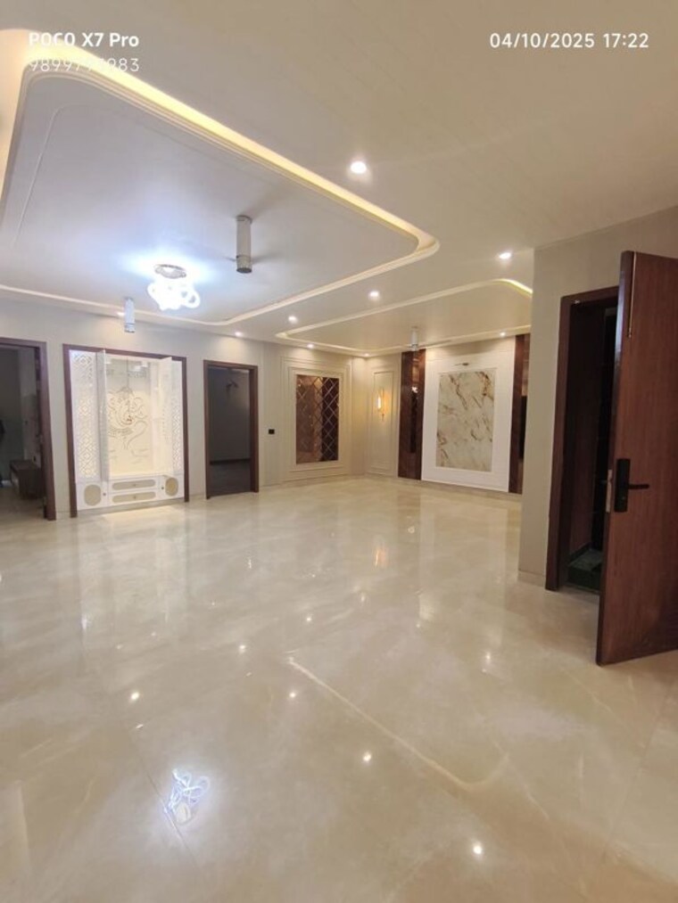 Room, sector 9 3 Bedroom 280 Sq.Yd. Builder Floor In Sector 9 Gurgaon 9744985