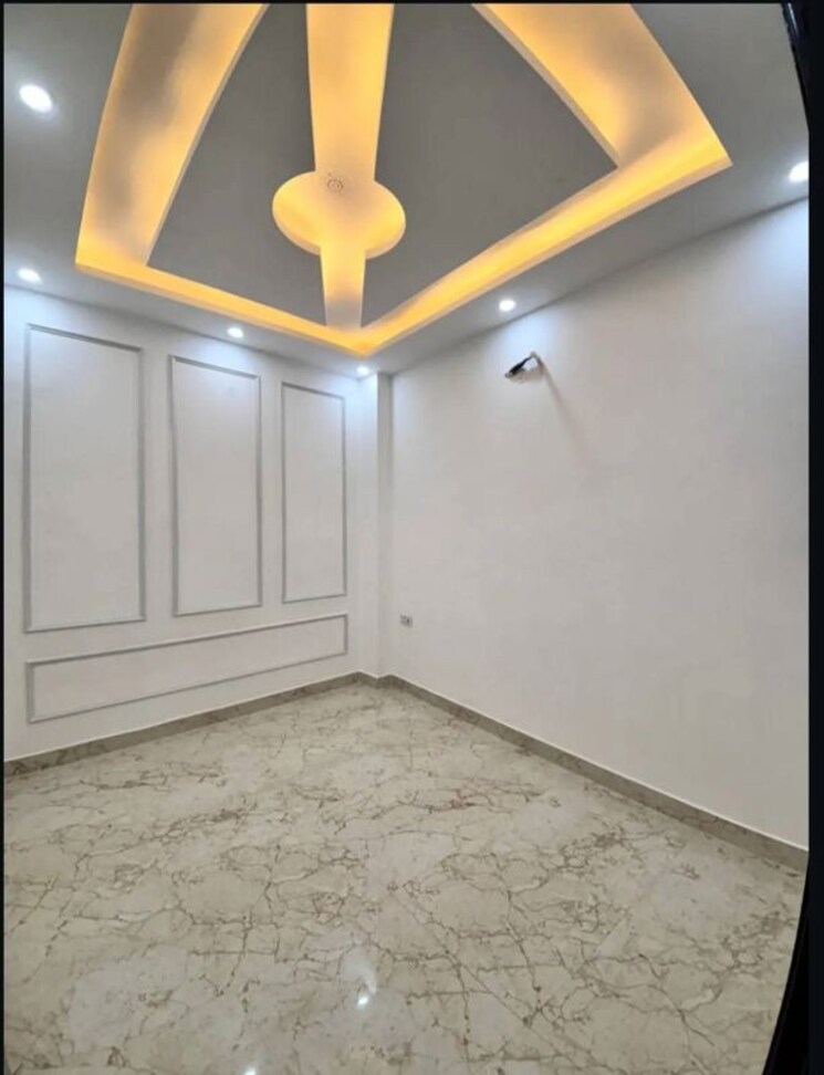 Room, uttam nagar 4 Bedroom 457 Sq.Ft. Independent House In Uttam Nagar Delhi 9745039