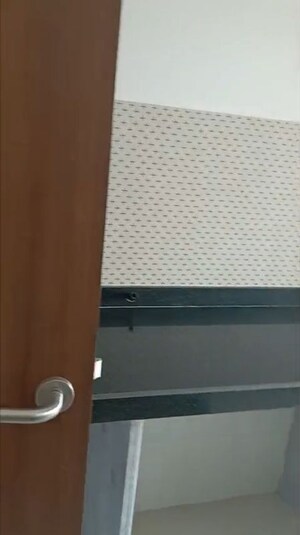 Furnished Amenities in 2 BHK Apartment at Lodha Amara, Kolshet Road – for Rent