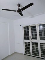 2 BHK 800 Sq.Ft. Apartment in Eimwoods Apartment