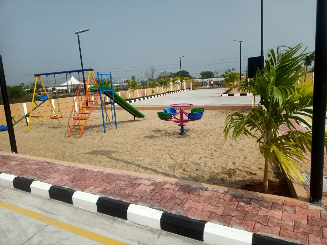 Plot For Sale in Kelambakkam