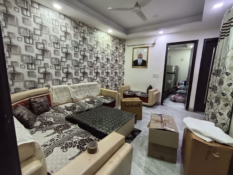 Living Room, patel nagar 2 Bedroom 800 Sq.Ft. Builder Floor In Patel Nagar Delhi 9745550