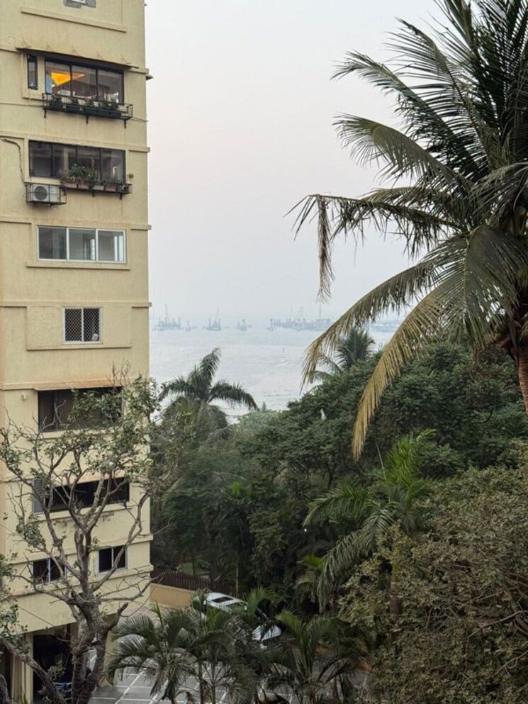 Exterior View, bandra west 1 Bedroom 500 Sq.Ft. Apartment In Bandra West Mumbai 9745383