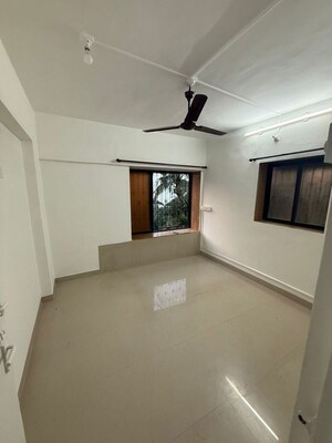 Bedroom in 1 BHK Apartment at Bandra West – for Rent