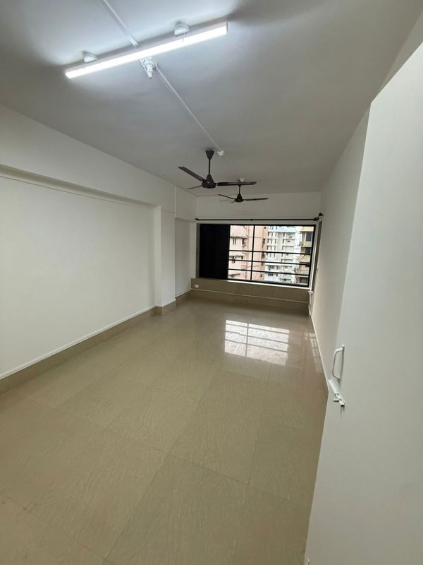 1 BHK + Pooja Room Apartment For Rent in Bandra West