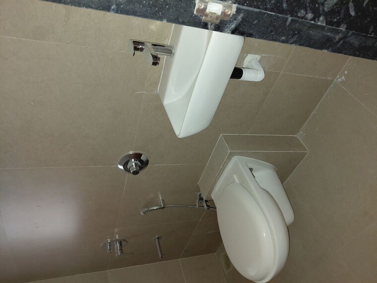 Bathroom, je-and-vee-madhuban 2 Bedroom 707 Sq.Ft. Apartment In Malad East Mumbai 9745567