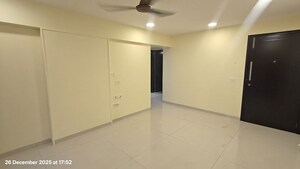 Room in 2 BHK Apartment at Jyoti CHS Santacruz East, Santacruz East – for Rent