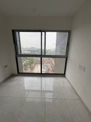 Room in 2 BHK Apartment at Sector 1 Pushpak Nagar – for Sale