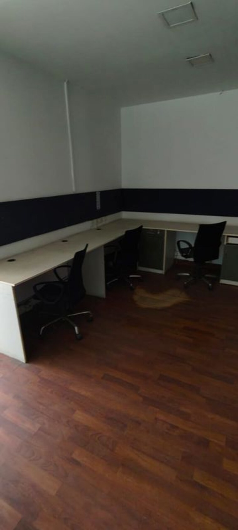 Team Area, mohan cooperative industrial estate Commercial Office Space 4500 Sq.Ft. In Mohan Cooperative Industrial Estate Delhi 9745686