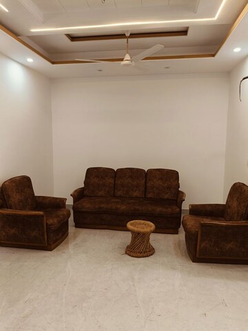 Living Room in 3 BHK Builder Floor at Pir Machalla – for Rent