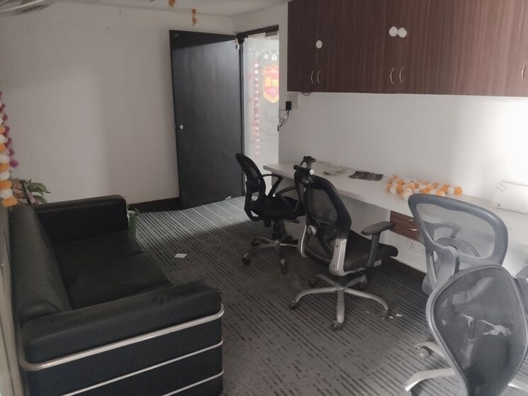 Team Area, netaji subhash place Commercial Office Space 486 Sq.Ft. In Netaji Subhash Place Delhi 9745703