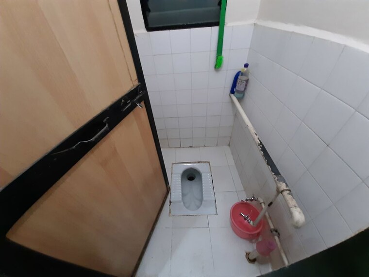 Bathroom, sai-ganesh-vihar 2 Bedroom 900 Sq.Ft. Apartment In Vadgaon Budruk Pune 9745690