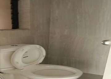 Bathroom in 1 BHK Apartment at Dombivli East – for Rent