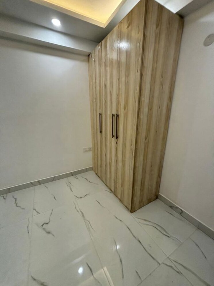 Room, kasarvadavali 1 Bedroom 550 Sq.Ft. Builder Floor In Kasarvadavali Thane 9745741