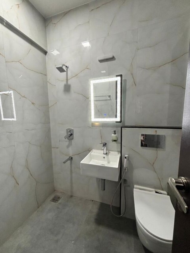 Bathroom, sheth-vasant-lawns 3 Bedroom 1600 Sq.Ft. Apartment In Laxmi Nagar Thane 9745828