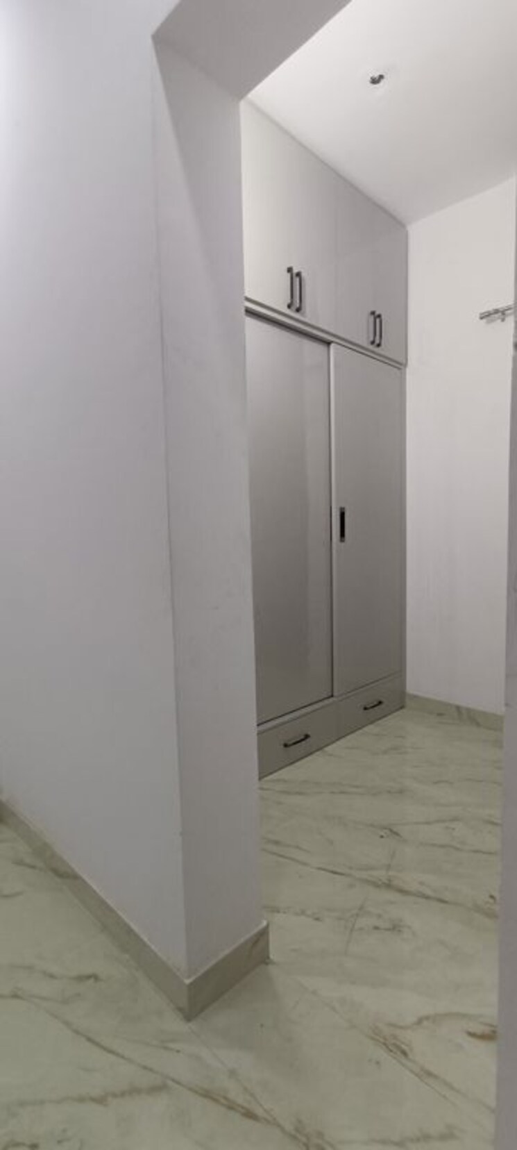 Room, patiala road 3 Bedroom 200 Sq.Yd. Independent House In Patiala Road Zirakpur 9745853