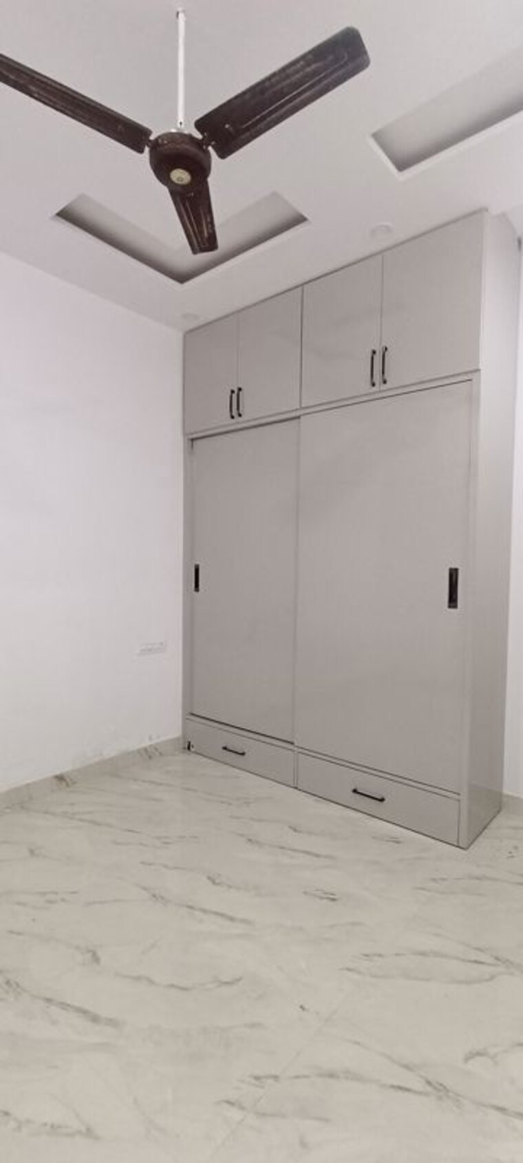 Room, patiala road 3 Bedroom 200 Sq.Yd. Independent House In Patiala Road Zirakpur 9745853