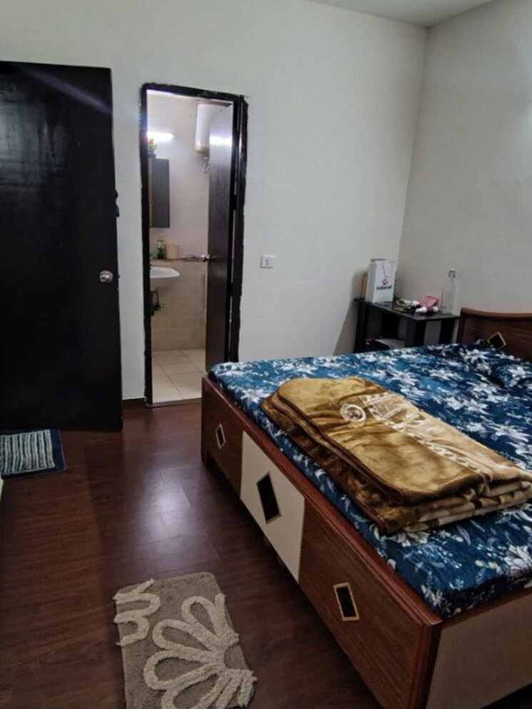 Bedroom, jaypee-greens-kosmos 2 Bedroom 950 Sq.Ft. Apartment In Sector 134 Noida 9738614