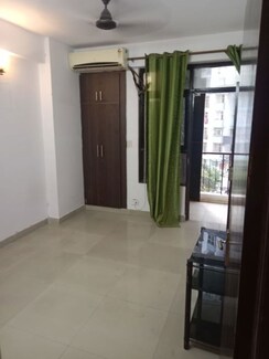2 BHK + Pooja Room Apartment For Sale in Mahagun Mahagunpuram