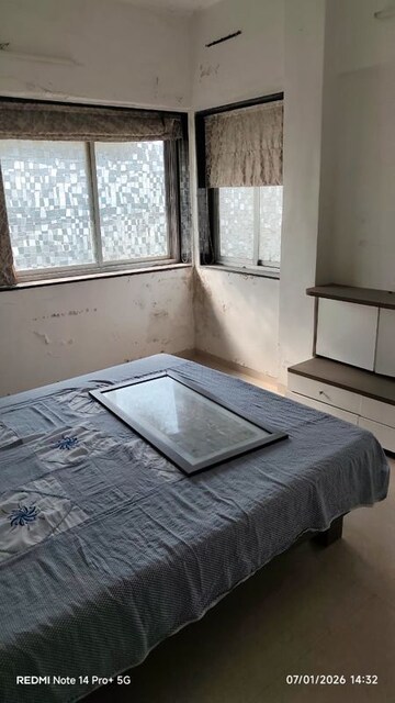 Bedroom in 2 BHK Apartment at Arvind Kunj, Tardeo – for Rent