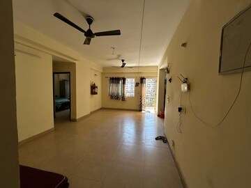 Building Lobby in 3.5 BHK Apartment at Aims Golf City, Sector 75 – for Rent