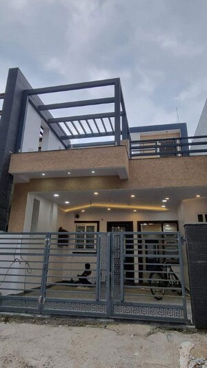 4 BHK Independent House For Sale in Gomti Nagar