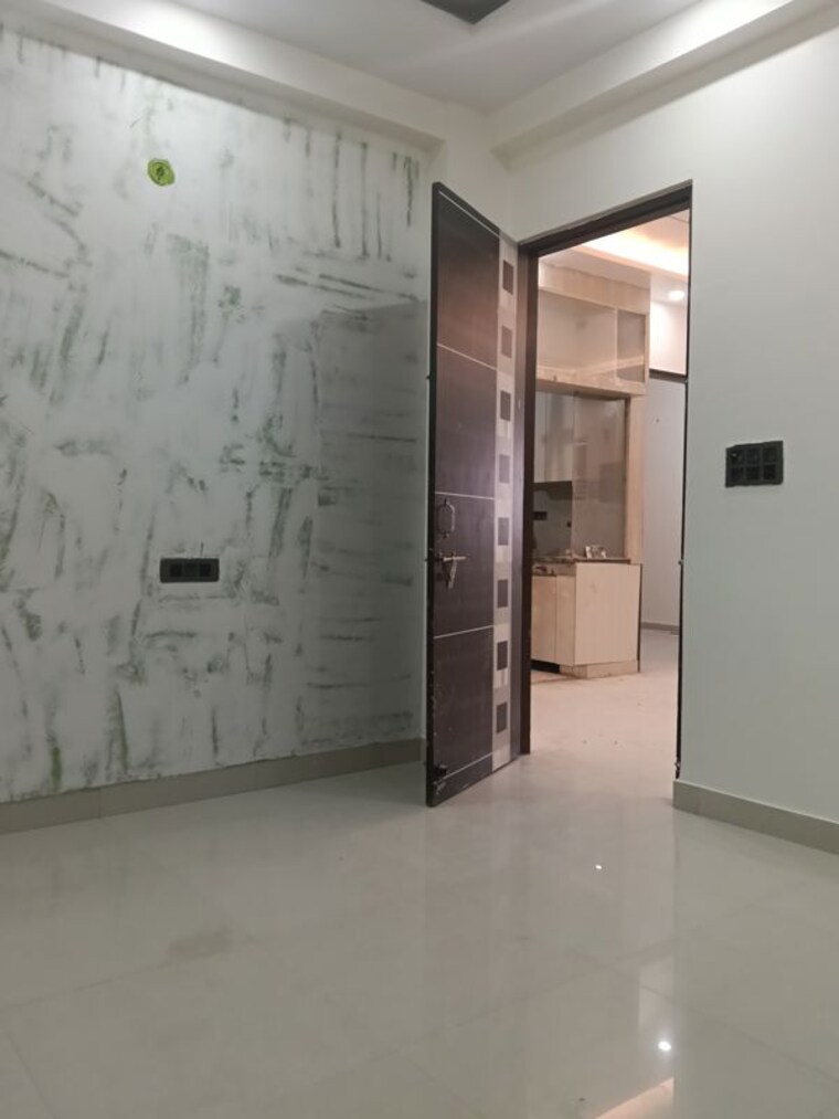 Room, rajendra nagar sector 2 4 Bedroom 170 Sq.Yd. Builder Floor In Rajendra Nagar Sector 2 Ghaziabad 9743767