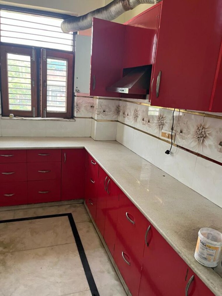 Kitchen, prateek-grand-city 3 Bedroom 1585 Sq.Ft. Apartment In Siddharth Vihar Ghaziabad 9744411