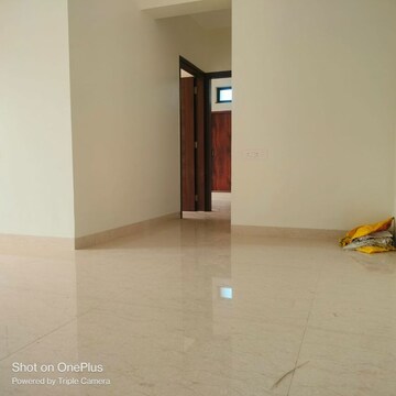 Living Room in 2 BHK Apartment at Malad West – for Rent