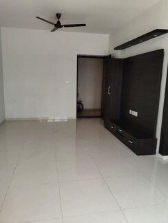2 BHK + Study Room Apartment For Rent in Casagrand Lorenza