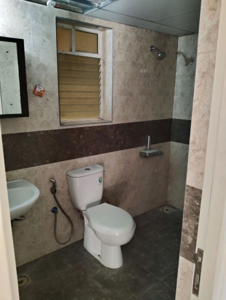 Bathroom, casagrand-lorenza 2 Bedroom 719 Sq.Ft. Apartment In Kogilu Bangalore 9746447