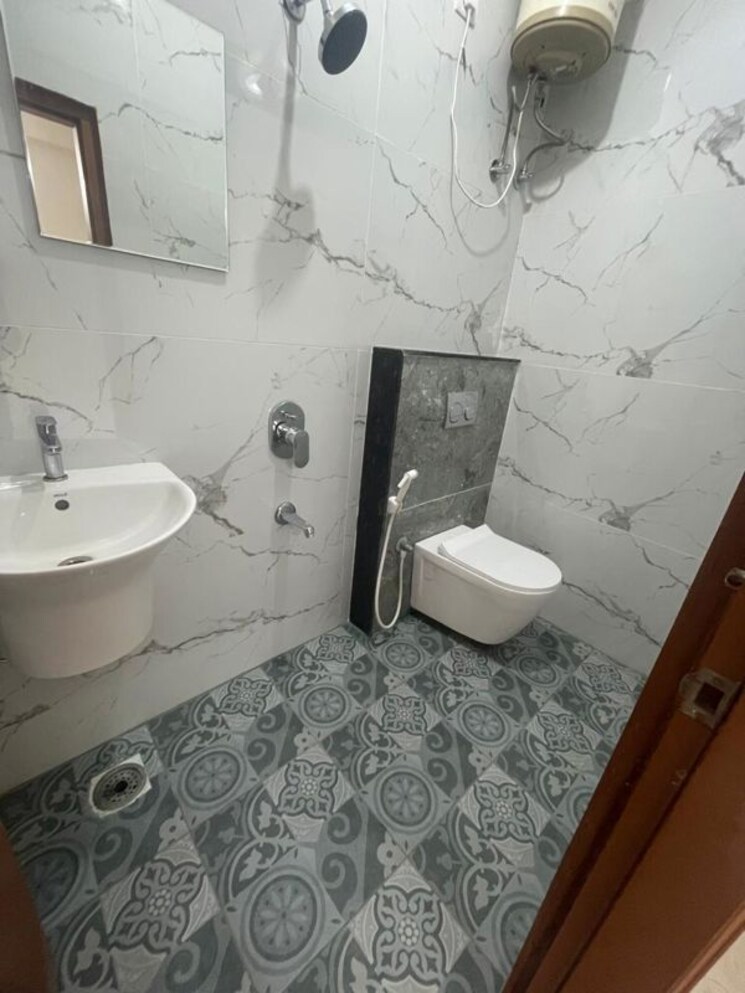 Bathroom, marathahalli 1 Bedroom 600 Sq.Ft. Apartment In Marathahalli Bangalore 9746340
