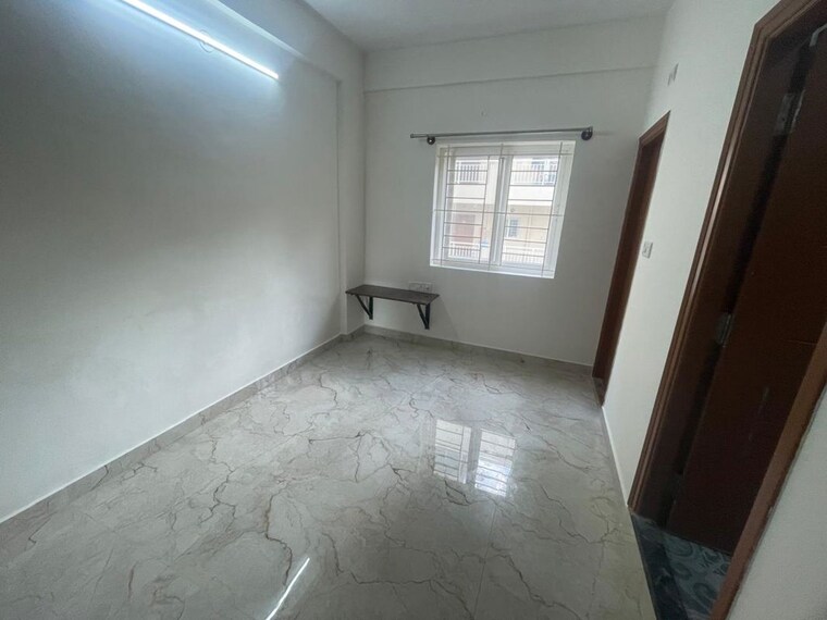Room, marathahalli 1 Bedroom 600 Sq.Ft. Apartment In Marathahalli Bangalore 9746340