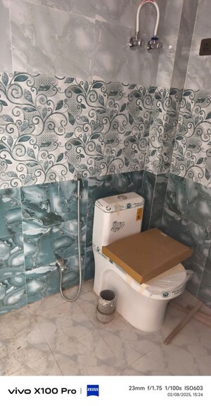 Bathroom in 3 BHK Apartment at Eldeco Aamantran, Sector 119 – for Rent