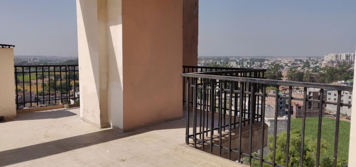 3 BHK 1730 Sq.Ft. Apartment in Green Valley Residencia