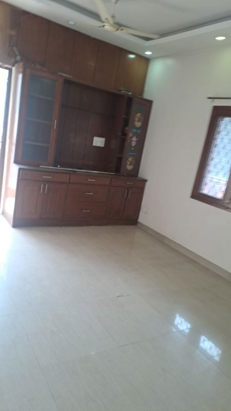 undefined, malviya nagar 2 Bedroom 1200 Sq.Ft. Builder Floor In Malviya Nagar Delhi 9746466