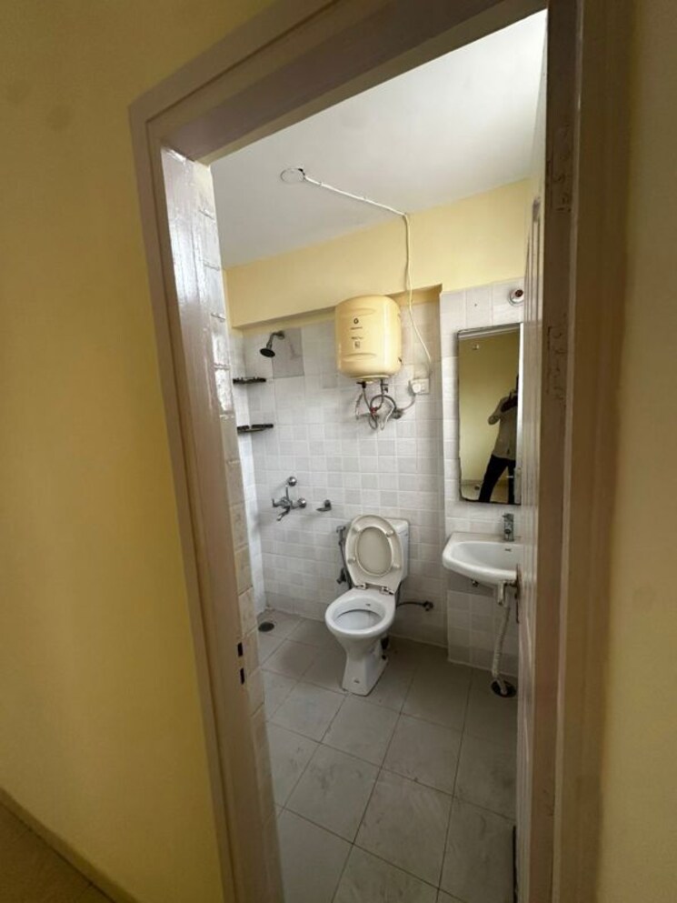 Bathroom, tulip-orange 3 Bedroom 1137 Sq.Ft. Apartment In Sector 70 Gurgaon 9746528