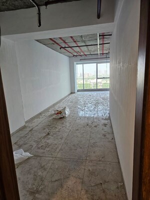 Room in  Office Space at Thaltej – for Rent