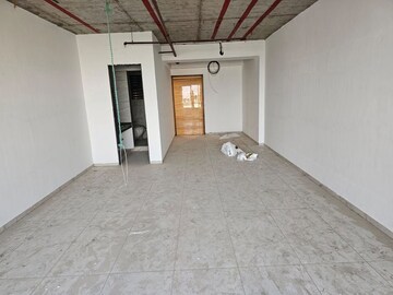 Room in  Office Space at Thaltej – for Rent