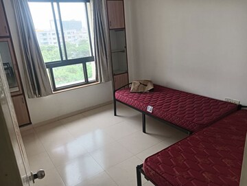 Room in 2 BHK Apartment at Lunkad Amazon, Viman Nagar – for Rent